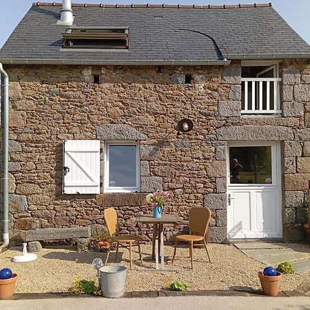 Ker Adsav o'naturel Saint-Pierre-de-Plesguen Exterior foto